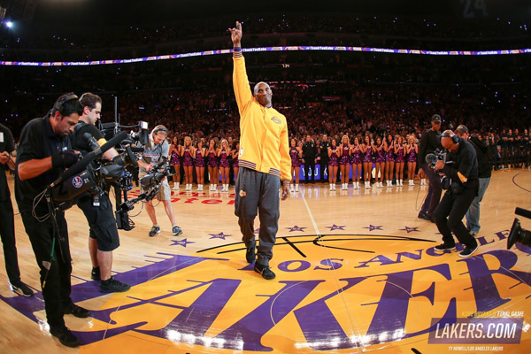 60张图读懂科比最后一战：这一次，曼巴终于面带笑容