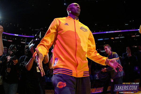 60张图读懂科比最后一战：这一次，曼巴终于面带笑容