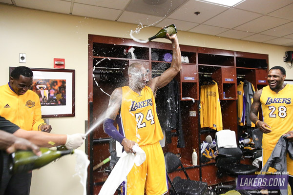 60张图读懂科比最后一战：这一次，曼巴终于面带笑容