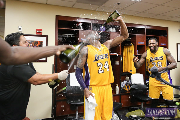 60张图读懂科比最后一战：这一次，曼巴终于面带笑容