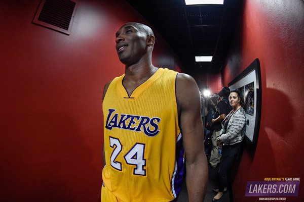 60张图读懂科比最后一战：这一次，曼巴终于面带笑容