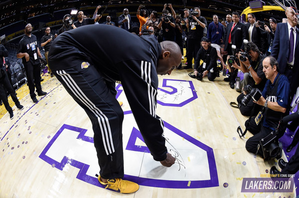 60张图读懂科比最后一战：这一次，曼巴终于面带笑容