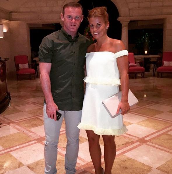 扒遍朋友圈，告诉你足坛大咖都用什么手机壳？