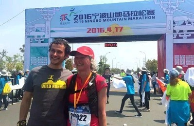 脊椎粉碎性骨折都无法阻止他奔跑，你还有什么理由懒惰