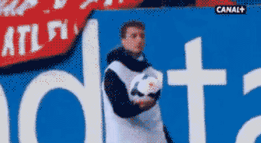 你认为球童不起眼就太天真了，看马竞是怎么靠球童拿下胜利的