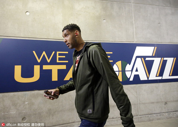 张佳玮｜邓肯四十不惑，他还是那一脸“篮球真奇妙”的表情