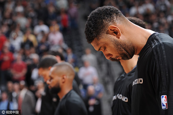 张佳玮｜邓肯四十不惑，他还是那一脸“篮球真奇妙”的表情