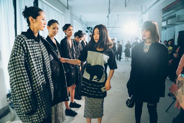 上海时装周的热闹背后，设计师品牌究竟得到些什么？