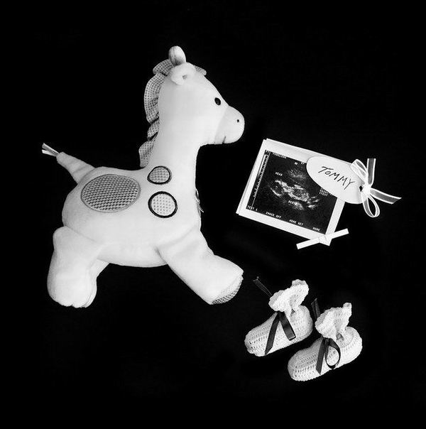 11次流产后，母亲拍下令人心碎的照片记录那些短暂的生命