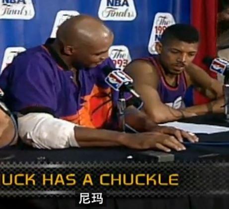 惹怒格林的中国记者被取消采访资格？这些提问在NBA是大忌