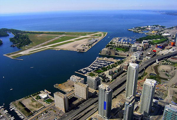 舷窗外最美的8个机场