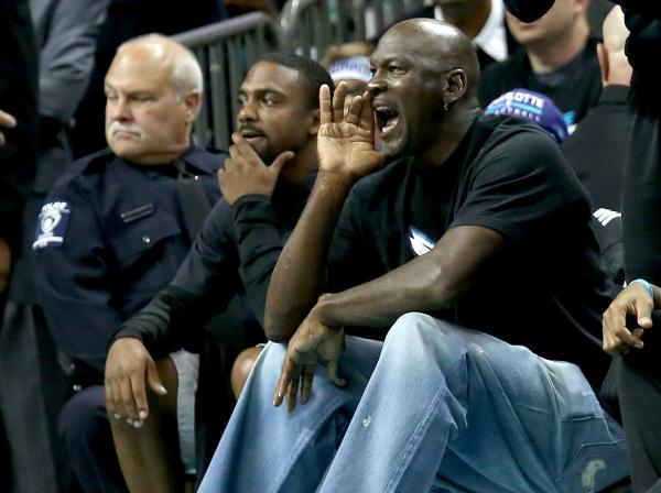 张佳玮｜黄蜂已打出最佳一季，别低估了背后的铁公鸡老板乔丹