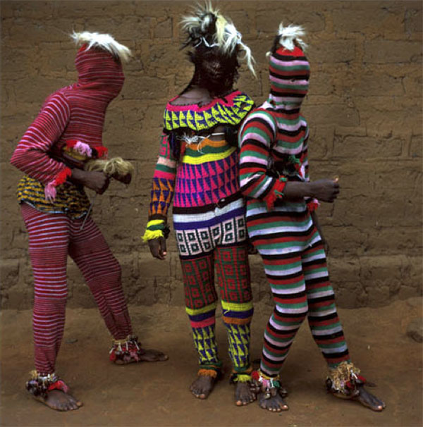 你与世界之间隔着一张面具