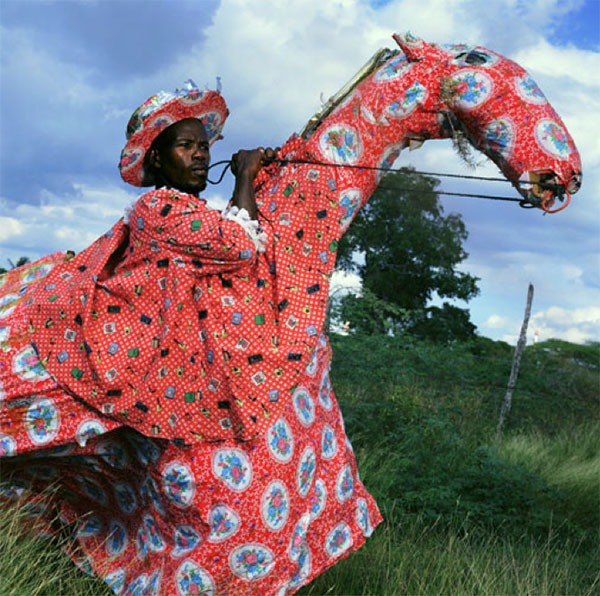 你与世界之间隔着一张面具