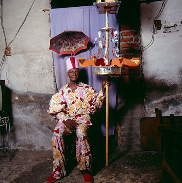 你与世界之间隔着一张面具