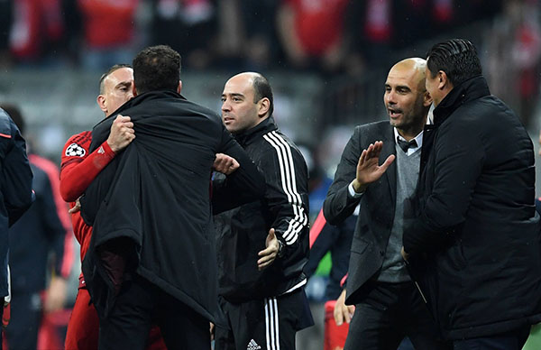 一人对抗拜仁百年传统，瓜迪奥拉这三年终究还是输了