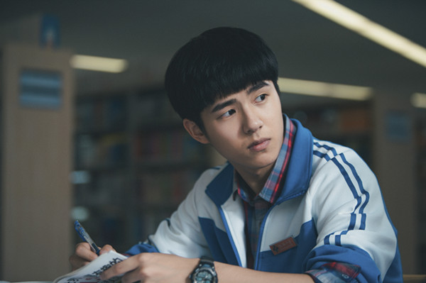 专访｜有点艺人的自觉好吗，刘昊然！