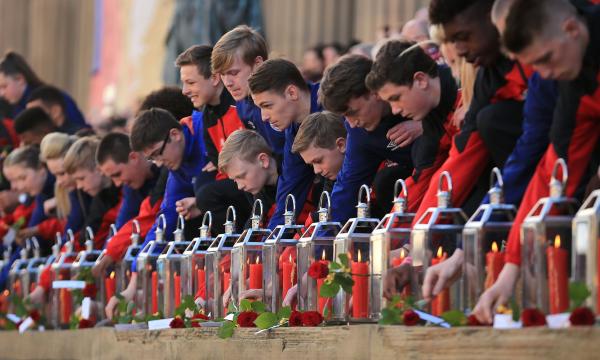 我的父亲经历了“希尔斯堡惨案”，为何真相被掩盖了27年？