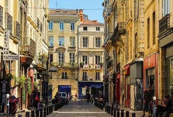 虽然在地图上不那么显眼，但这10座小城美过首都好几倍