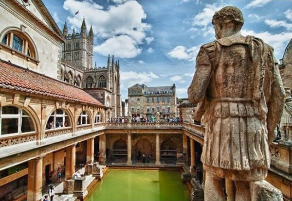 虽然在地图上不那么显眼，但这10座小城美过首都好几倍