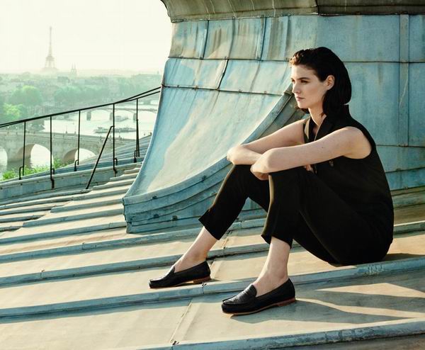 母亲节送妈妈鲜花？不如为她挑一双舒服的平底鞋