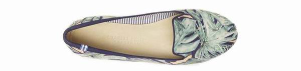 母亲节送妈妈鲜花？不如为她挑一双舒服的平底鞋