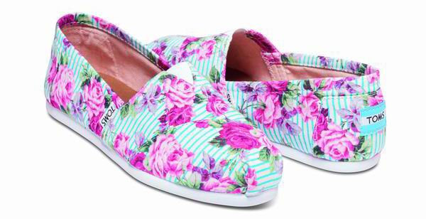 母亲节送妈妈鲜花？不如为她挑一双舒服的平底鞋