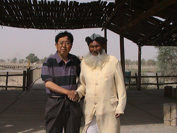 赵一凡西行记｜卖了房子去考察