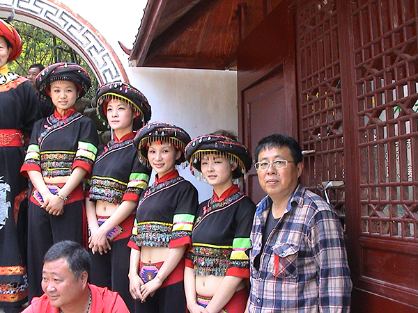 赵一凡西行记｜卖了房子去考察