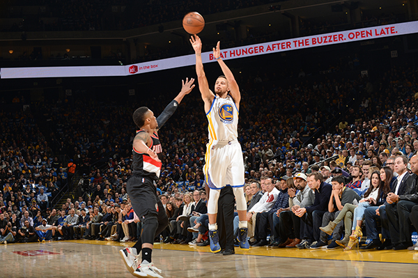 数读库里 | 从统计学角度，库里超越了巅峰乔丹和科比……