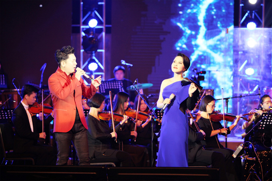 李谷一弟子梦苇唱响“上海之春”