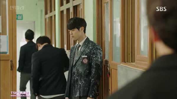 关于韩国娱乐圈的种种黑幕，请看这部韩剧