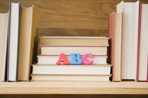 归置书本的方式中藏着你的个性密码