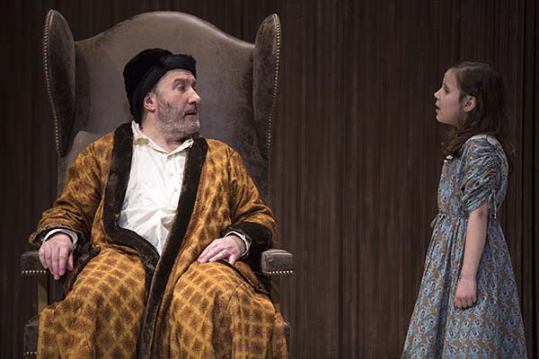 “莫里哀的永恒性，带有现代性”