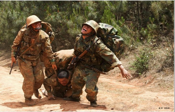 想当年｜10年了，依然像许三多那样“不抛弃，不放弃”