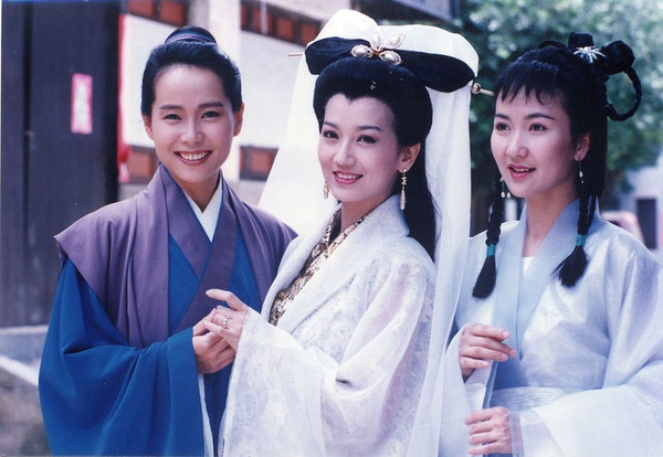 海报栏｜比白娘子更值得期待的是阳光小美女