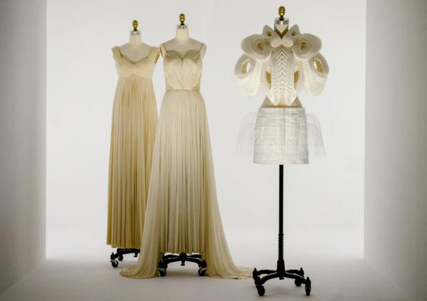 看展览|手作x机器：科技时代设计师如何做衣服?