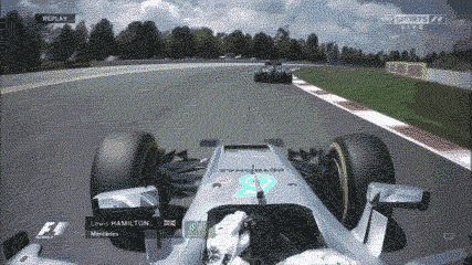 内讧撞车什么的最精彩了，小黑和罗斯伯格友谊的小船早翻了