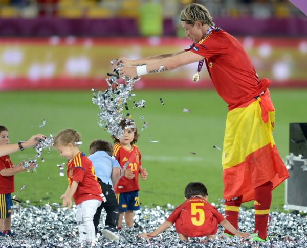 卸下斗牛士披风，恢复“出场设置”的托雷斯凭啥不能去欧洲杯