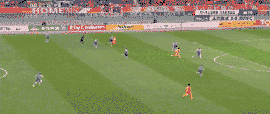 踢丢点球鲁能主场平悉尼，没了恒大中超赢一场好难