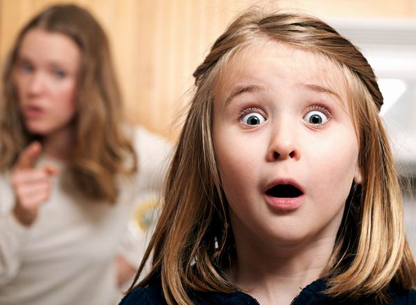 从小被管得很严是一种什么感觉？让我捂一会儿胸口