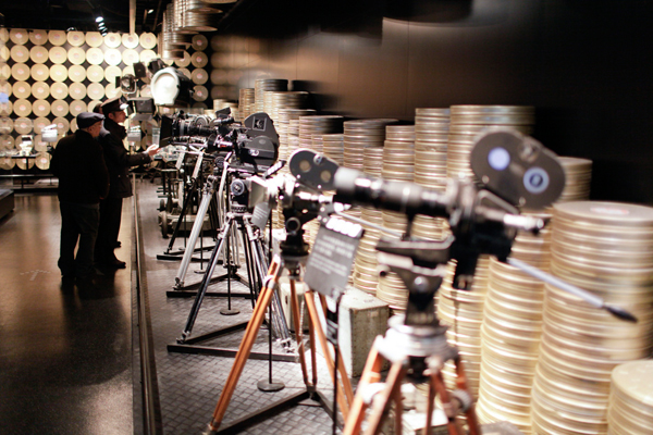 抗战前期的上海法租界为何古装片盛行？