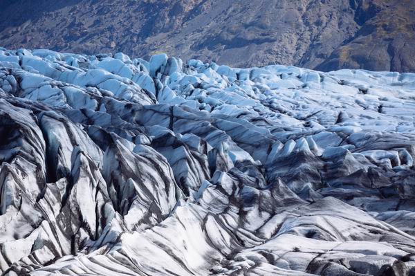 趁冰川融化之前，来一场冰川徒步吧