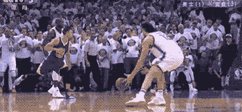 勇士惨败雷霆命悬一线！库里全场梦游，勇士赛季首次连败