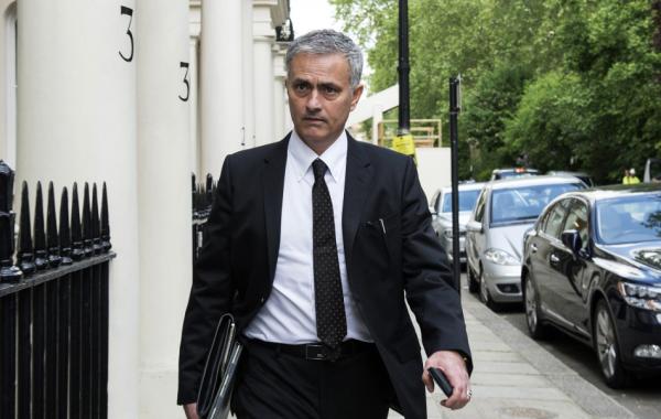 “理想主义”的曼联，能给功利主义的穆里尼奥多少耐心？