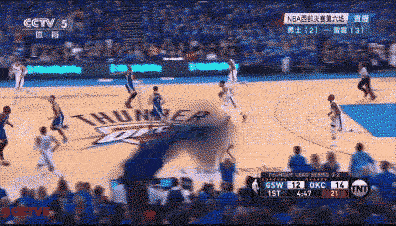 汤普森神作11记3分续命，勇士逆转雷霆进抢七