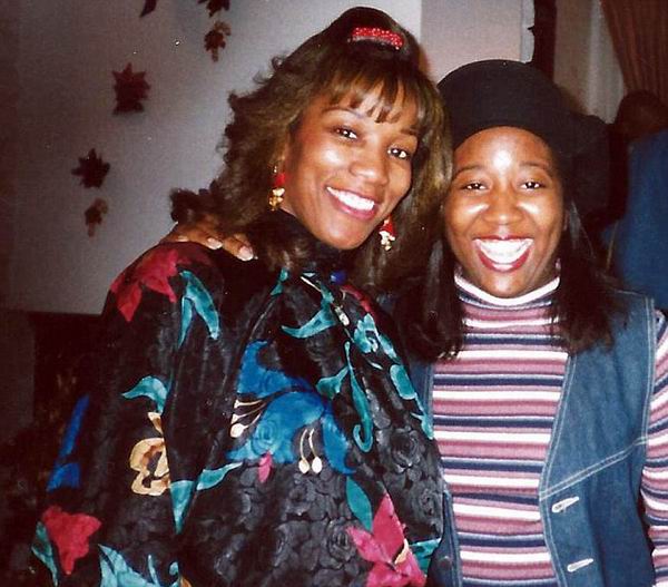 64岁还有6块腹肌！？原来你是这样的神奇奶奶！