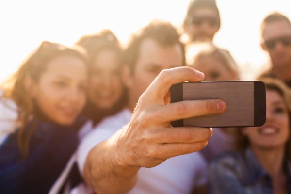 国际思想周报｜人的朋友圈能无限大吗？