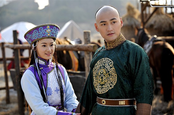 读图｜袁弘大婚，你们却只关心新郎和伴郎