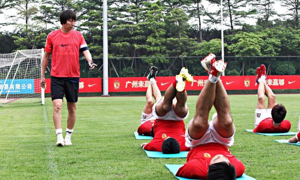 “少帅”李铁的故事，是浮躁中国足坛里的一缕清风